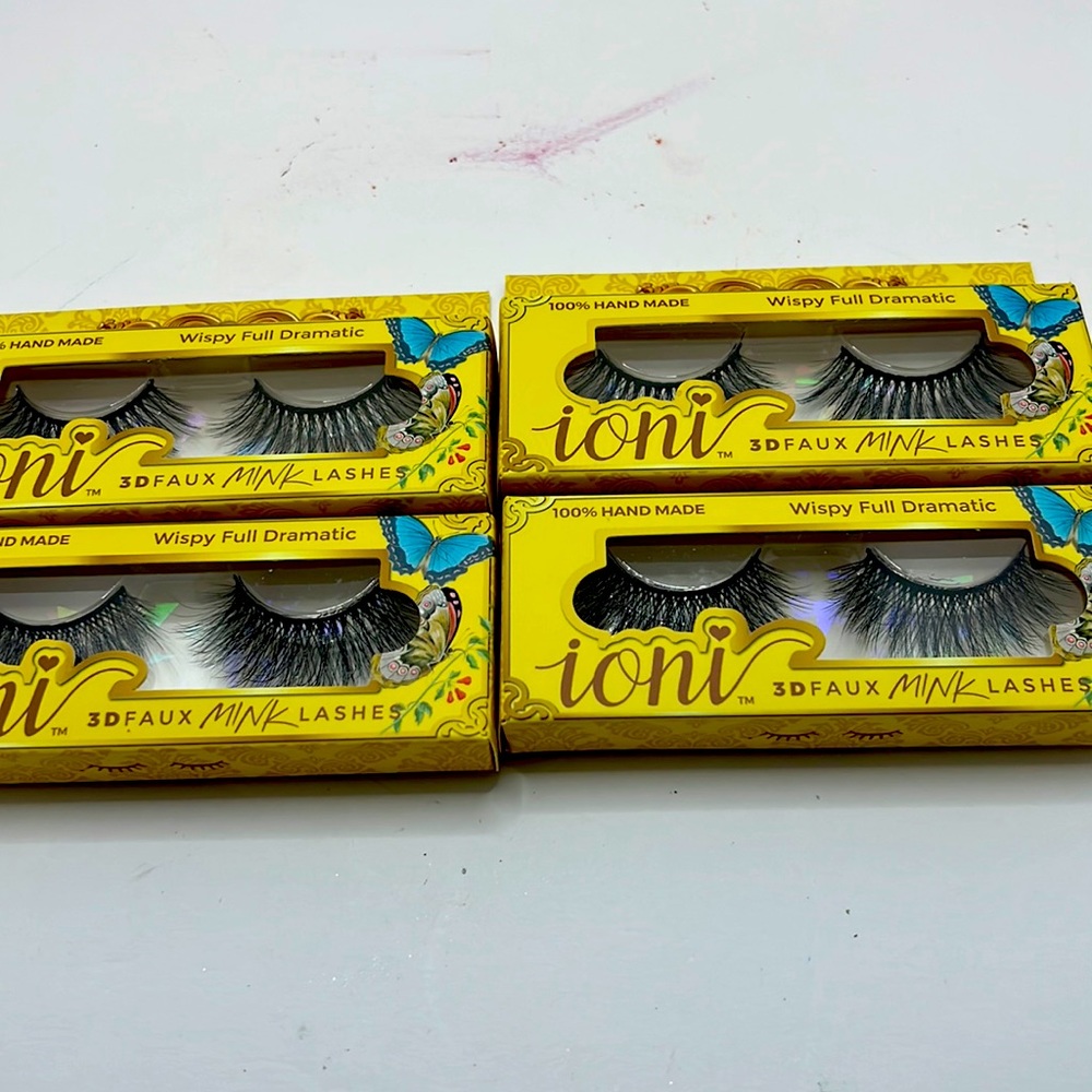 Wispy Full Dramatic Eyelashes
